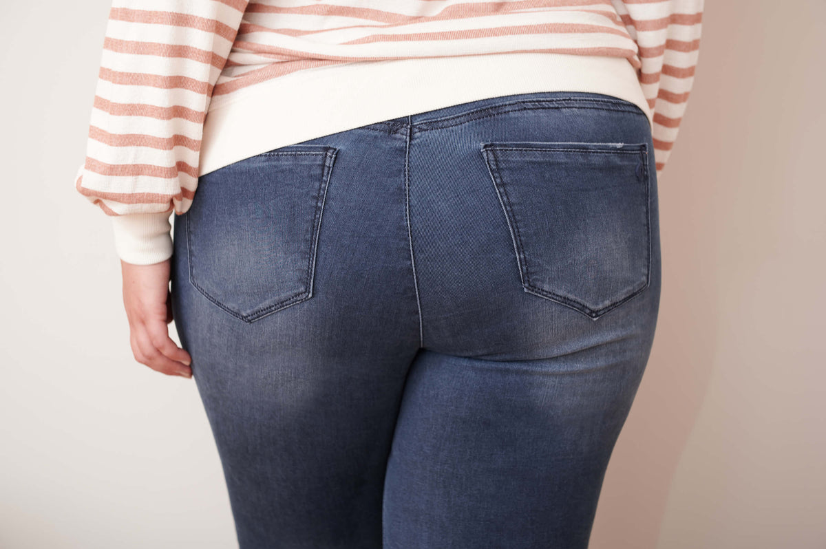 YOU ASKED: WHICH JEAN STYLES CAN A CURVY GIRL WEAR? 