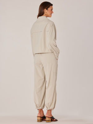 Seashell Long Snap Sleeve Collared Drawstring Neck Snap Zip Front Double Patch Pocket Cropped Hem Woven Utility Jacket