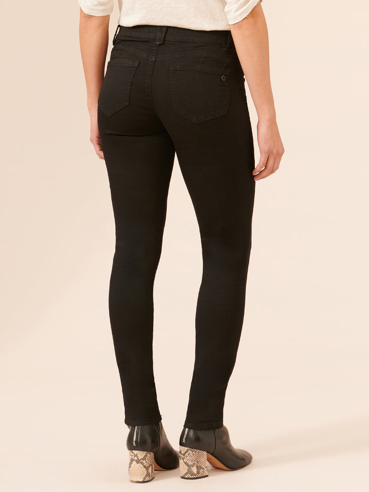 Black Stretch Denim "Ab"solution 32 Inch Long Inseam Booty Lift Long Jegging Jeans