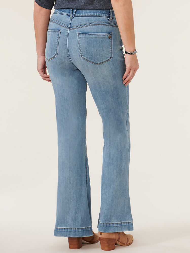 
            
                Load image into Gallery viewer, &amp;quot;Ab&amp;quot;solution Light Blue Denim High Rise Retro Flare Jean
            
        