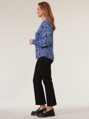 
            
                Load image into Gallery viewer, Cerulean Blue Multi Long Puff Sleeve Round Neck Shirtail Hem Sweater
            
        