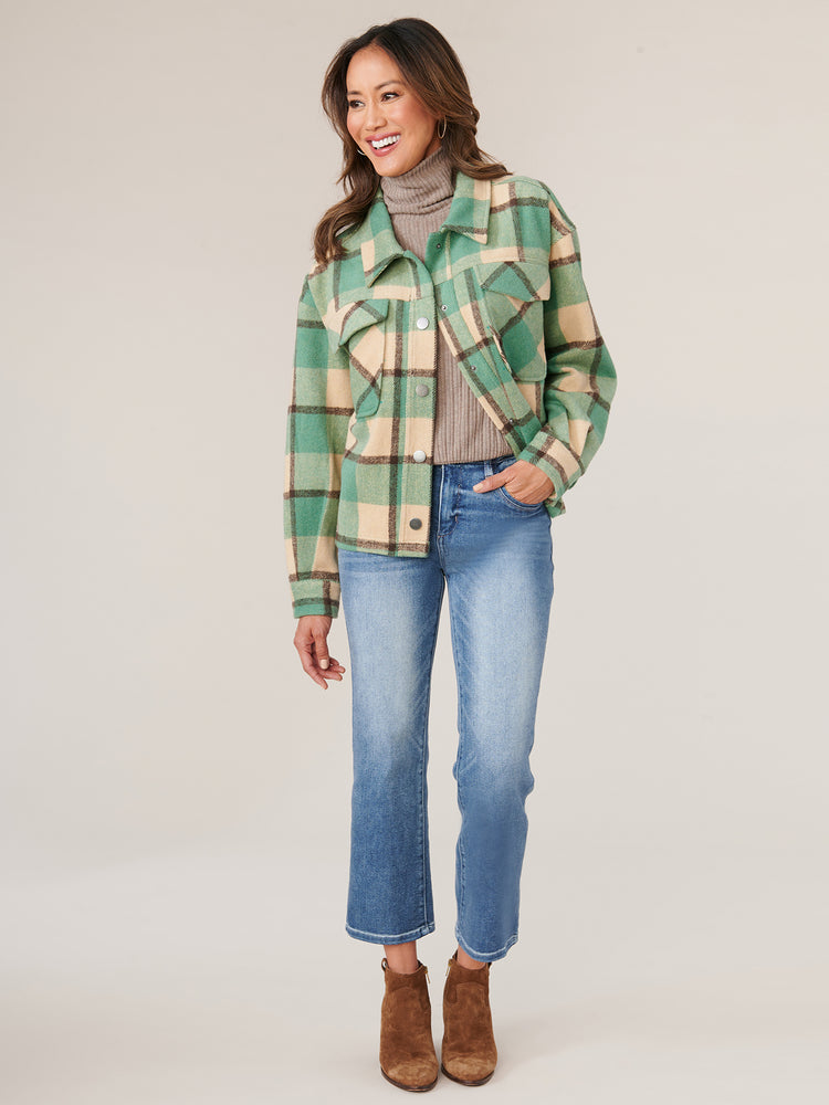Green Multi Plaid Long Sleeve Snap Front Patch Pocket Crop Shacket