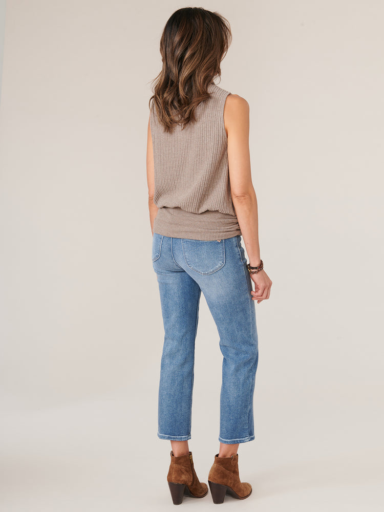 
            
                Load image into Gallery viewer, Heather Brown Sleeveless Turtleneck Banded Hem Knit Top
            
        