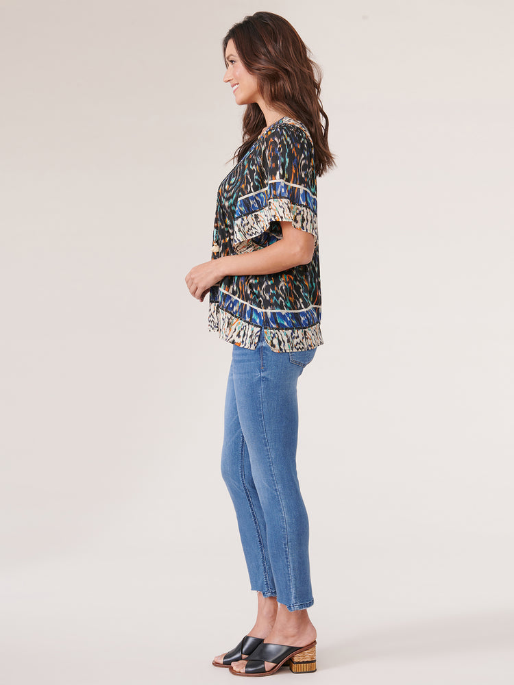 
            
                Load image into Gallery viewer, Black Soft Linen Multi Short Bell Sleeve Split Neck Printed Petite Woven Top
            
        