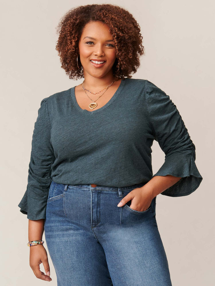 
            
                Load image into Gallery viewer, Heather Slate Teal Ruched Three Quarter Sleeve V Neck Shirtail Hem Plus Size Knit Top
            
        