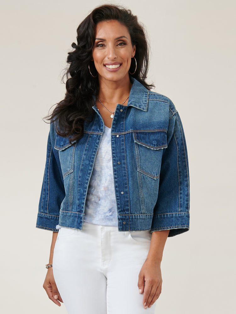 
            
                Load image into Gallery viewer, Three Quarter Sleeve Cropped Blue Denim Jacket
            
        