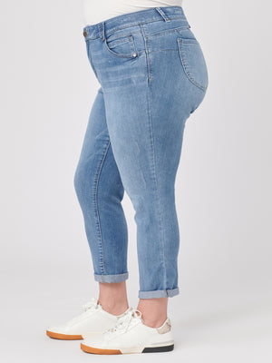 Plt Shape Light Blue Wash Denim Jeans | PrettyLittleThing USA